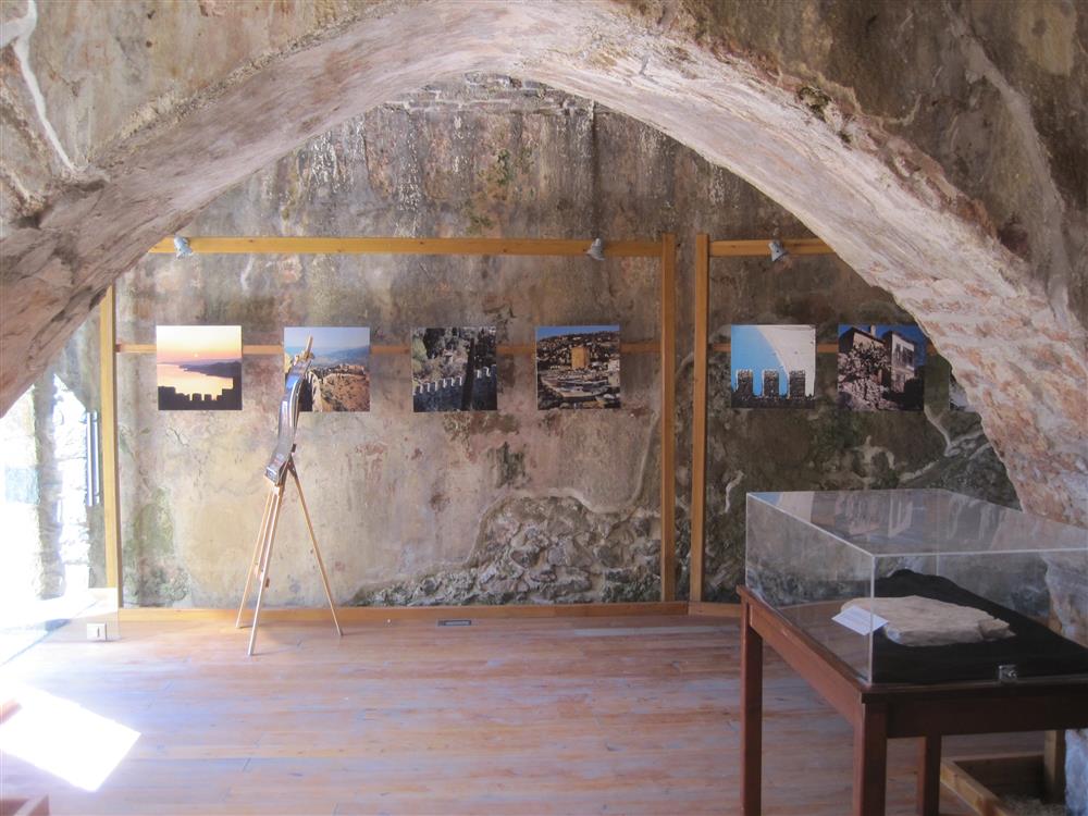 A square-plan cistern in Alanya
