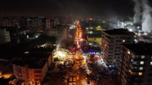 4-storey building collapses in Konya: rescue efforts ongoing for trapped victims