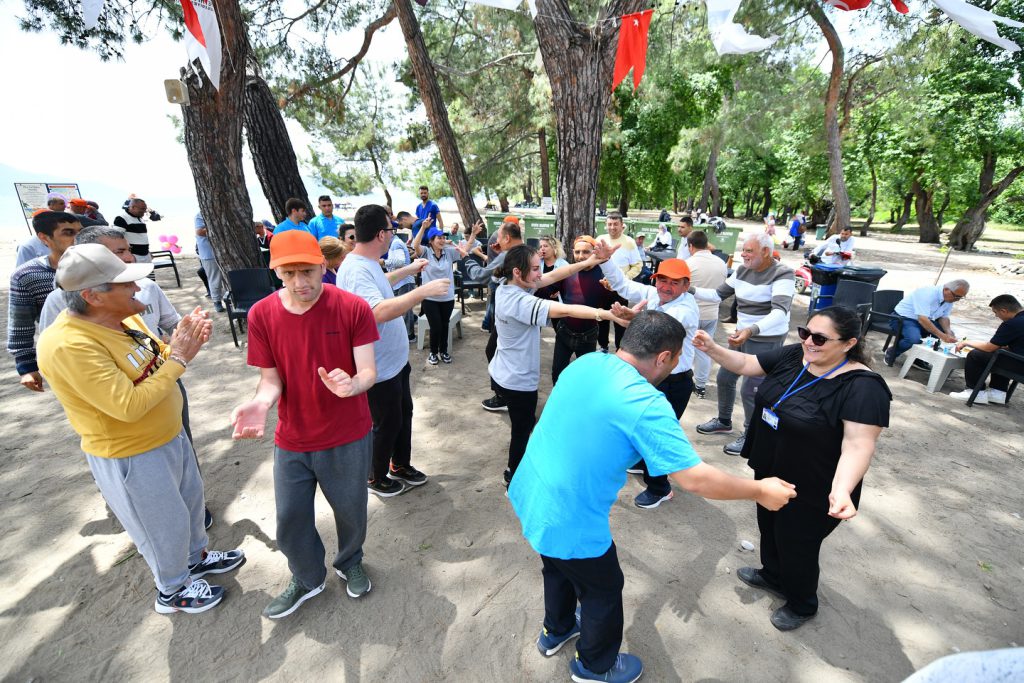 Awareness Event at Akmaz Public Beach Marks Disability Week in Fethiye