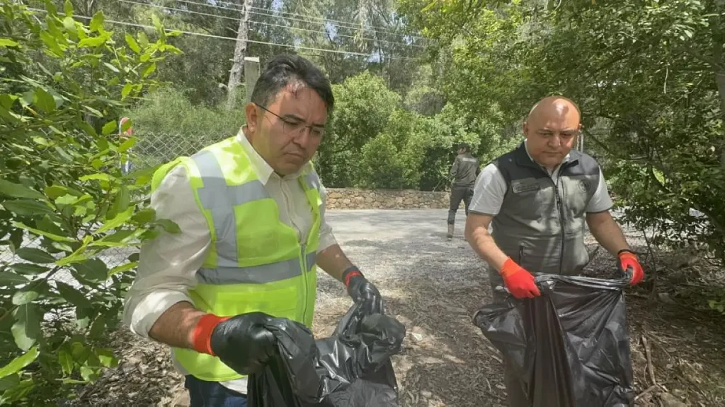 Marmaris Fills Trailer with Rubbish in One Hour During ‘The Forest is Mine’ Campaign