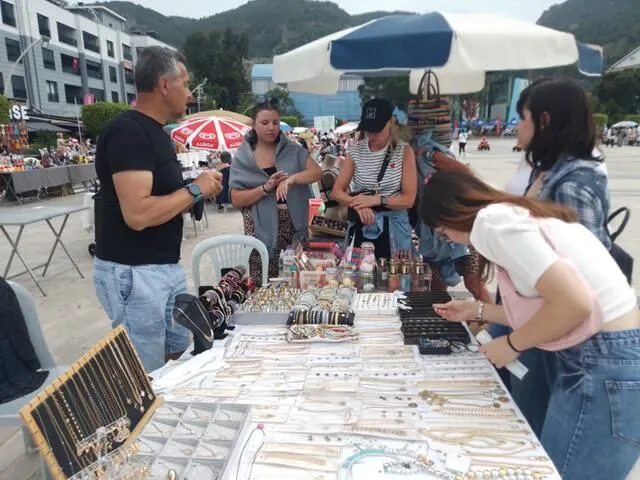 Traditional Mother’s Day Bazaar Held in Fethiye