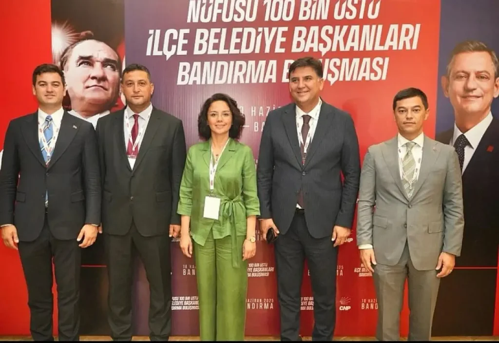 Mayor Alim Karaca Attends CHP Meeting of District Mayors with Populations Over 100,000