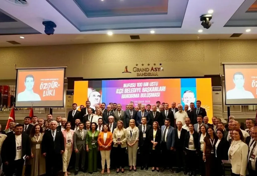 Mayor Alim Karaca Attends CHP Meeting of District Mayors with Populations Over 100,000