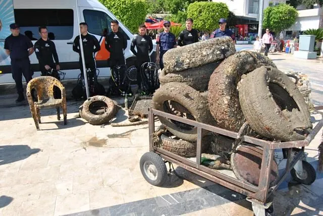 Coast Guard Cleans Seabed in Fethiye for World Environment Day