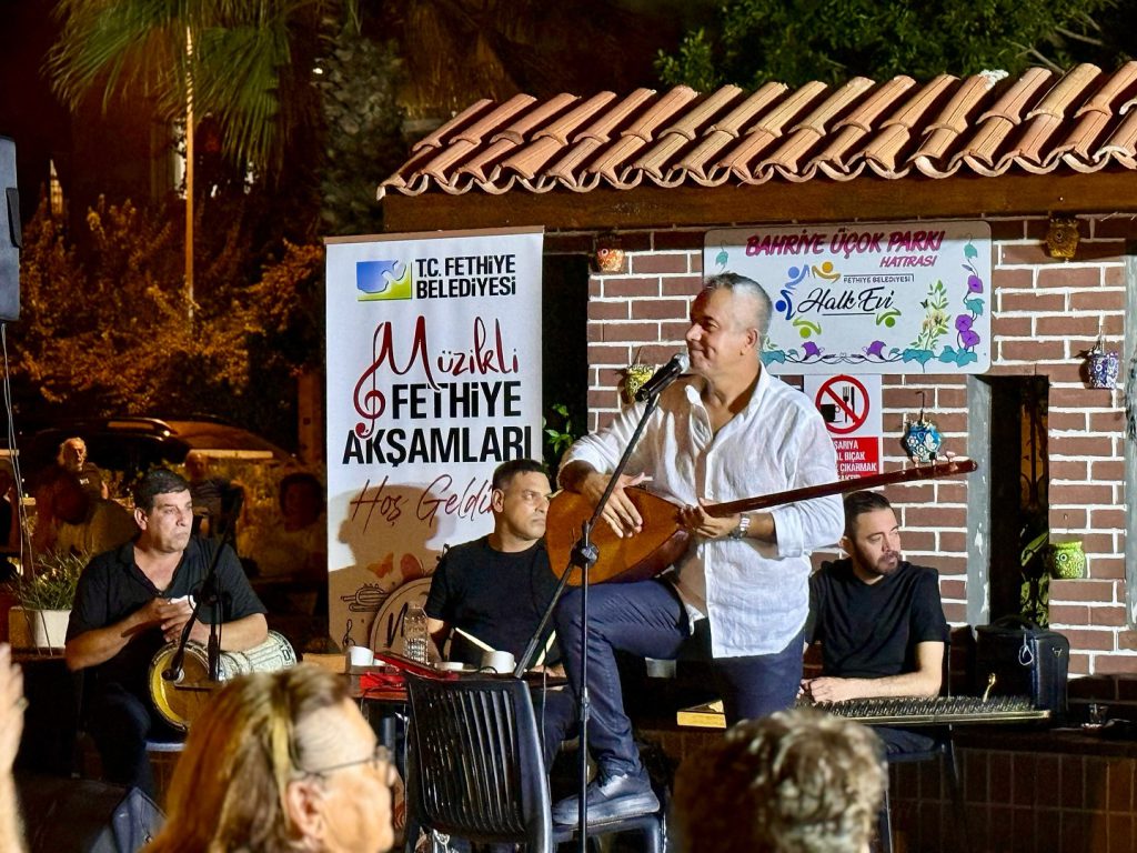 Fethiye Musical Nights Delight Crowds at Bahriye Üçok Park