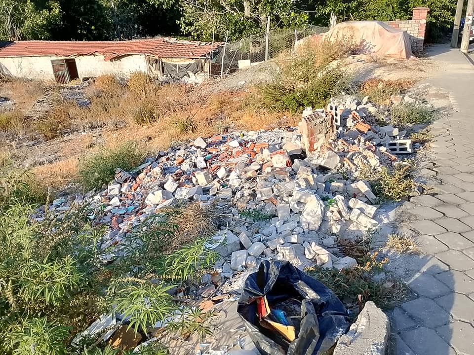 Vacant Lot Turns into Garbage Dump in Seydikemer