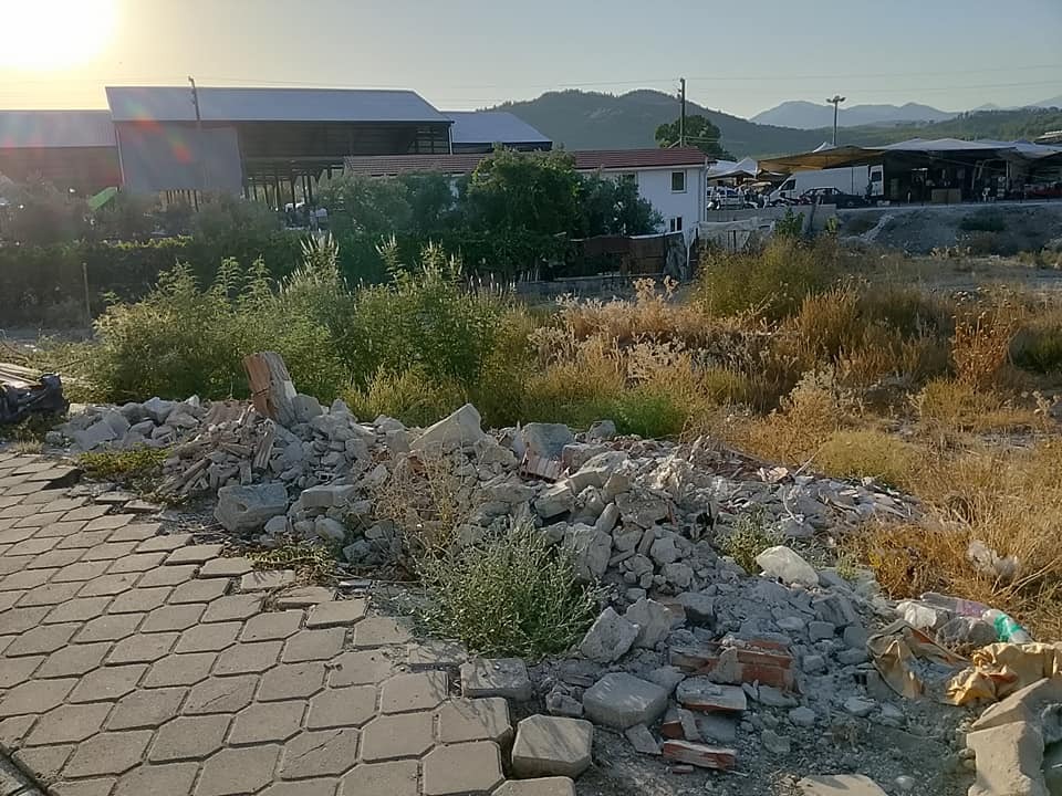 Vacant Lot Turns into Garbage Dump in Seydikemer