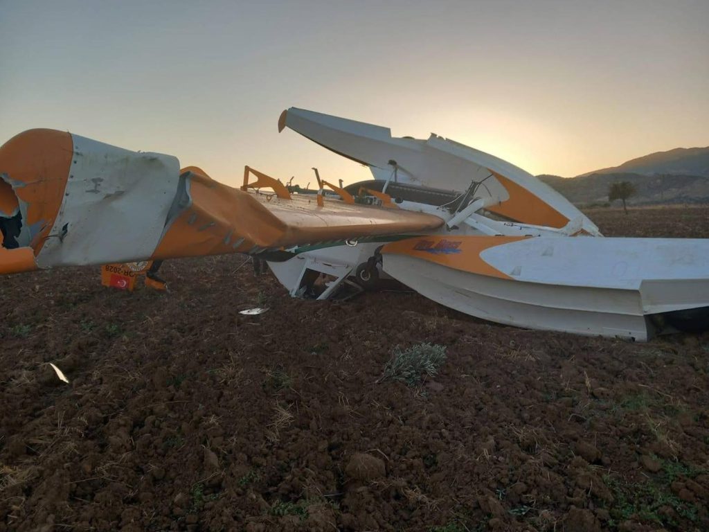 Firefighting Plane Crashes in Yatağan, Pilot Safe