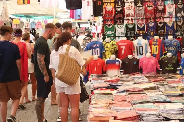Tourism Down 60% at Fethiye’s Tuesday Market, Say Vendors