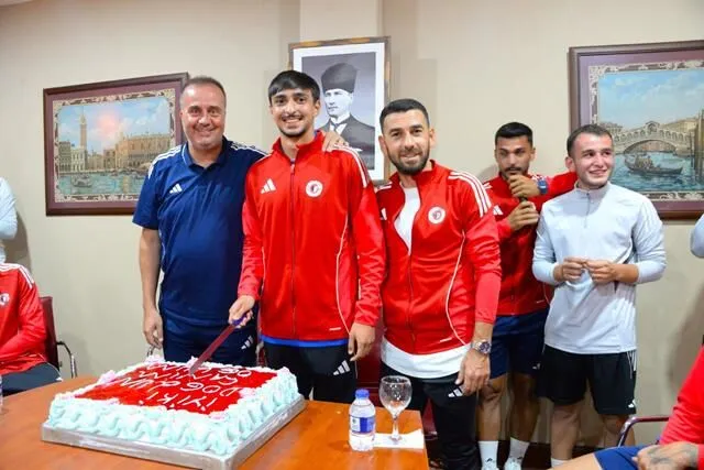 Fethiyespor Nears End of League Preparations at Kartepe Camp