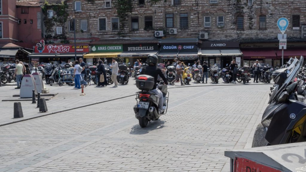 Motorcycle Accidents in Turkey Rise 17% in First Eight Months of 2025