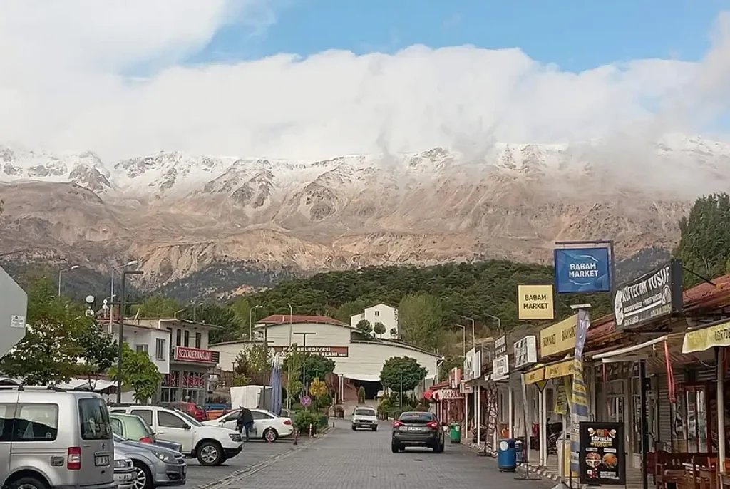 First Snow of the Season Falls on the High Ground of Antalya and Muğla