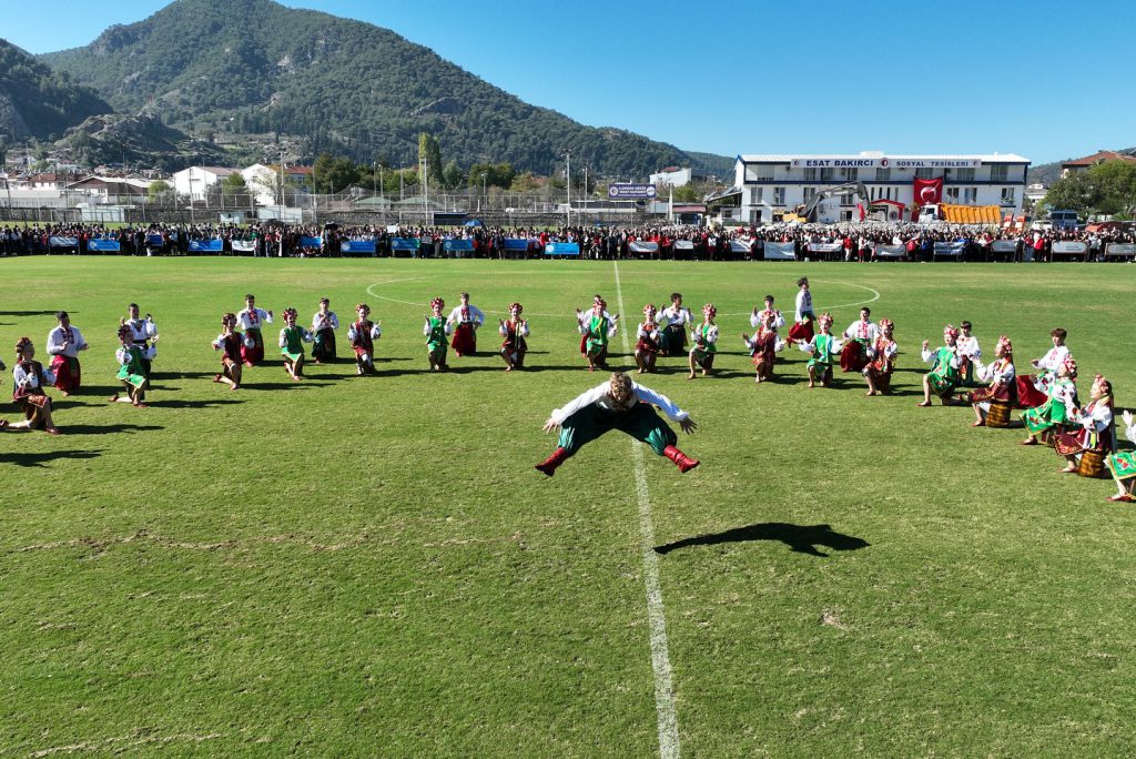 Fethiye Marks 102nd Anniversary of the Republic with Joyous Celebrations