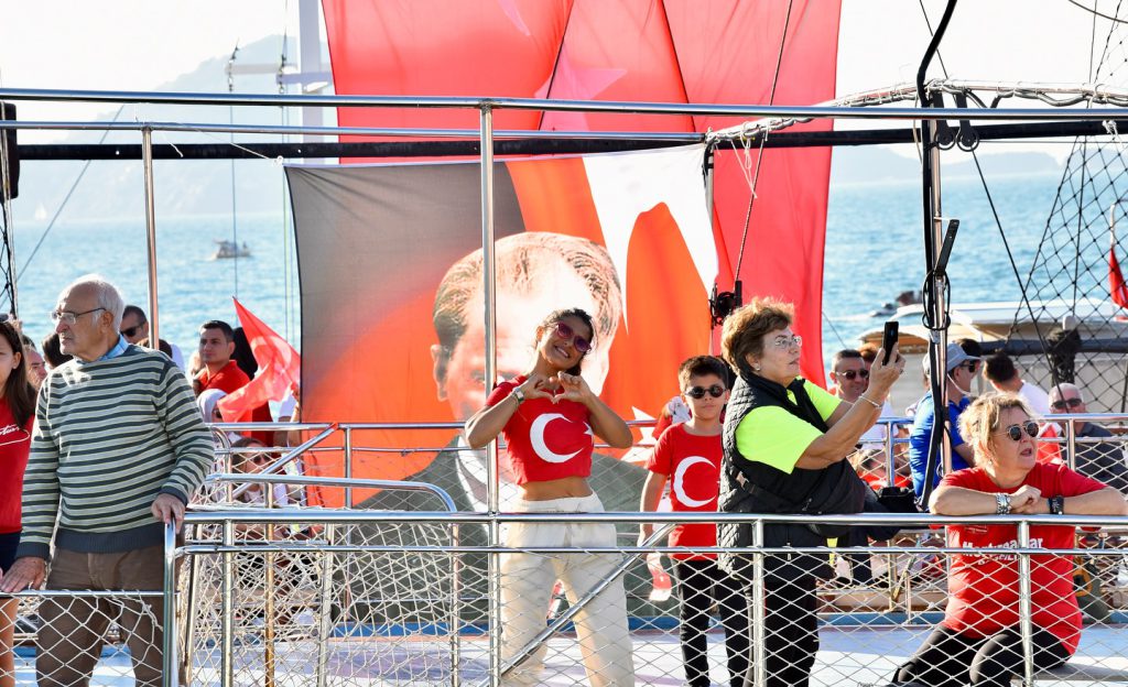 Fethiye Marks 102nd Anniversary of the Republic with Joyous Celebrations