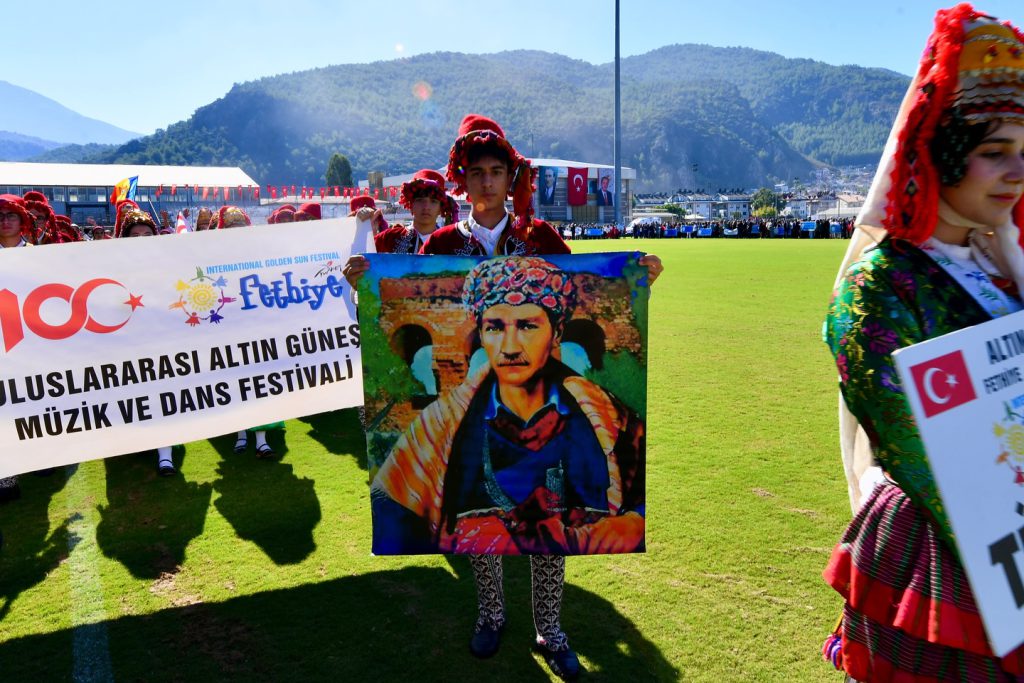 Fethiye Marks 102nd Anniversary of the Republic with Joyous Celebrations
