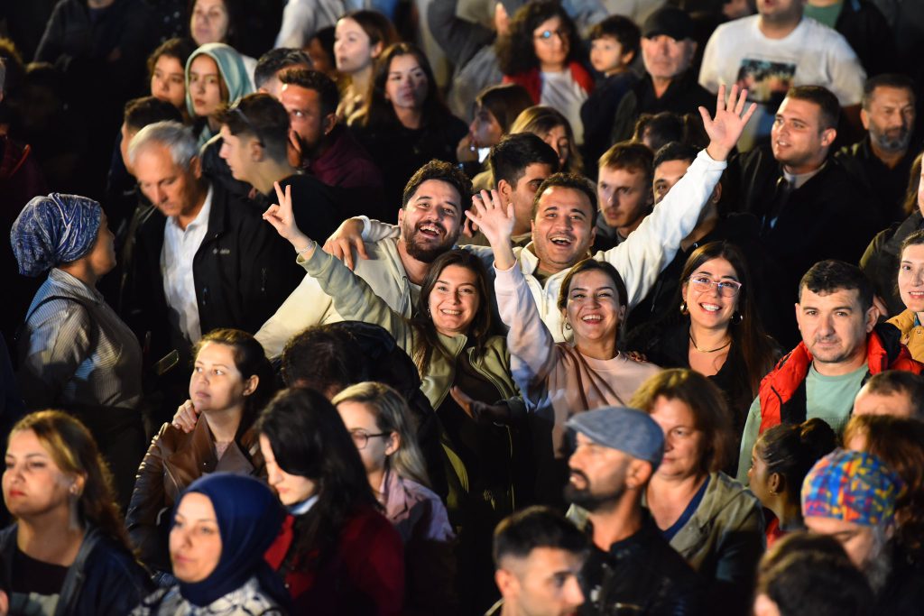 Fethiye Marks 102nd Anniversary of the Republic with Joyous Celebrations