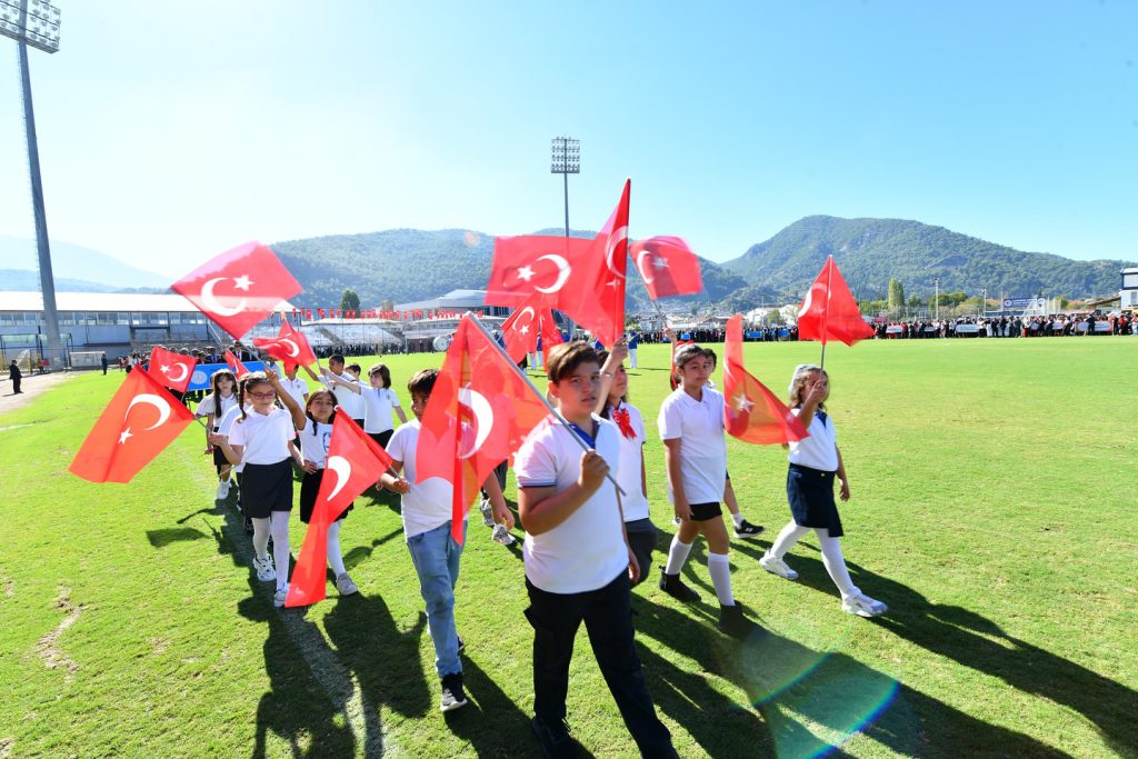 Fethiye Marks 102nd Anniversary of the Republic with Joyous Celebrations