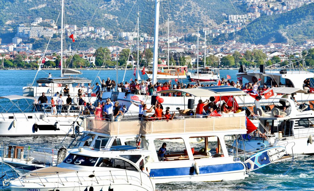 Fethiye Marks 102nd Anniversary of the Republic with Joyous Celebrations