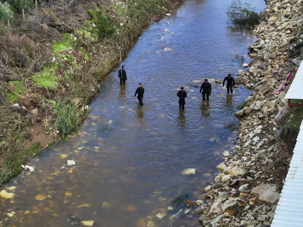 Severe Rainfall Triggers Flash Floods Across Western Turkey; One Missing in İzmir
