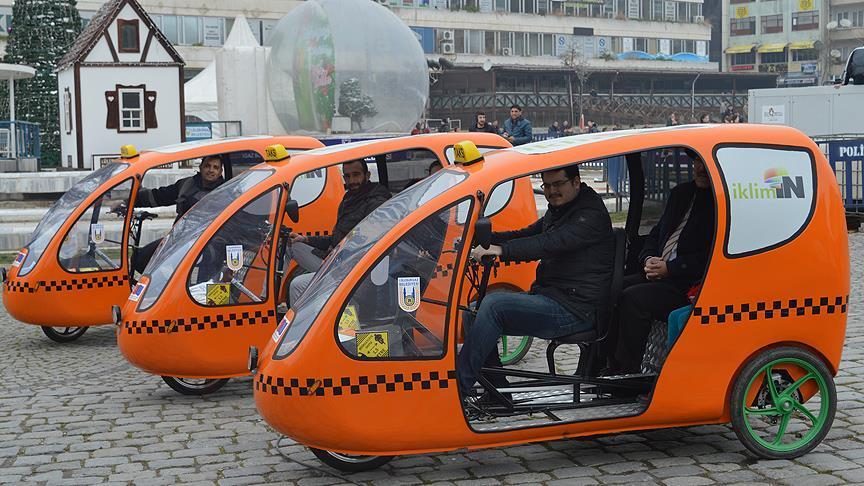 "Bicycle Taxi" Project Sparks Heated Debate in İzmir Council and City