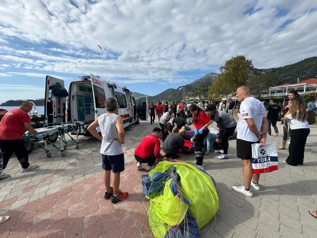 Paragliders Collide in Fethiye, Injuring Three