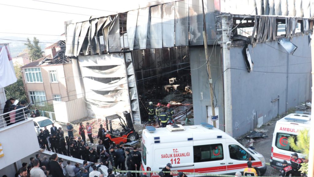 Six Dead, Five Injured in Perfume Warehouse Fire in Kocaeli