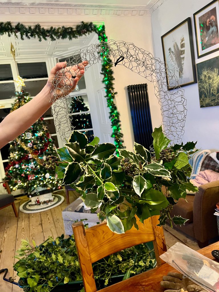 Making a Cornish Kissing Wreath