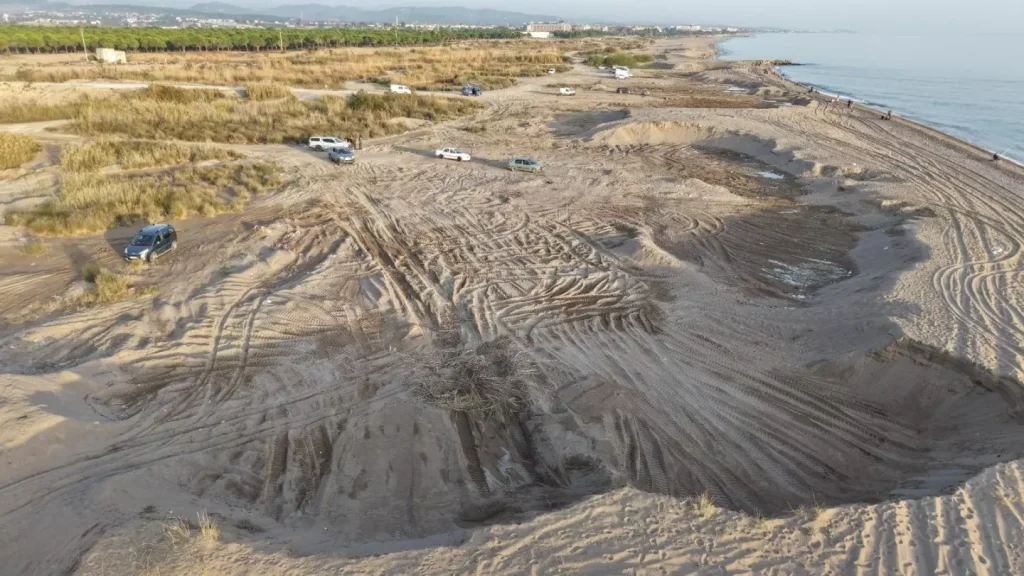 Gendarmerie Launch Drone-Assisted Operation Against Sand Thieves in Manavgat