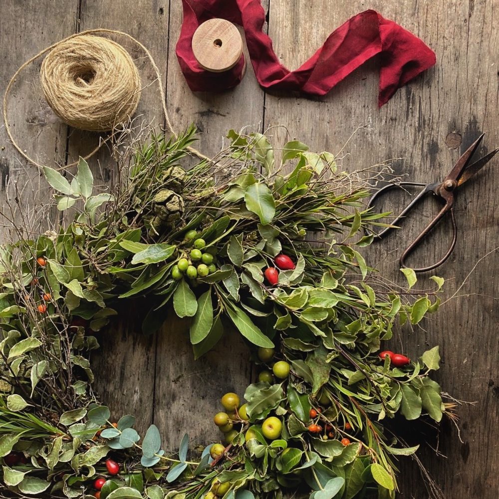 Making a Cornish Kissing Wreath