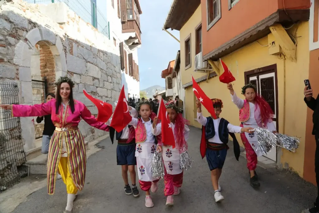 11th International Milas Olive Harvest Festival Begins