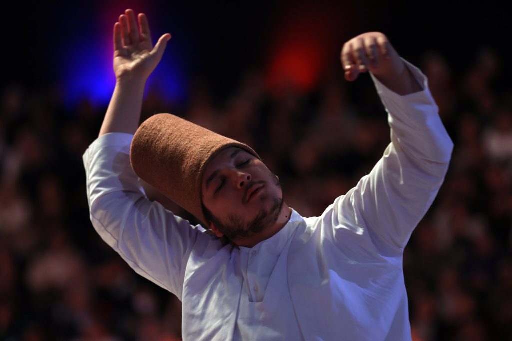 Whirling Dervishes Commemorate Rumi’s 752nd Anniversary