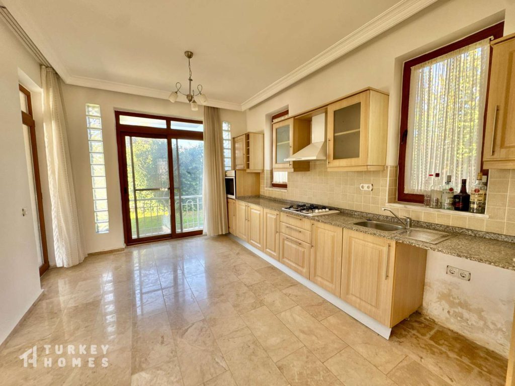 Turkey Homes: 4-Bedroom Detached Villa in Seydikemer £210,000