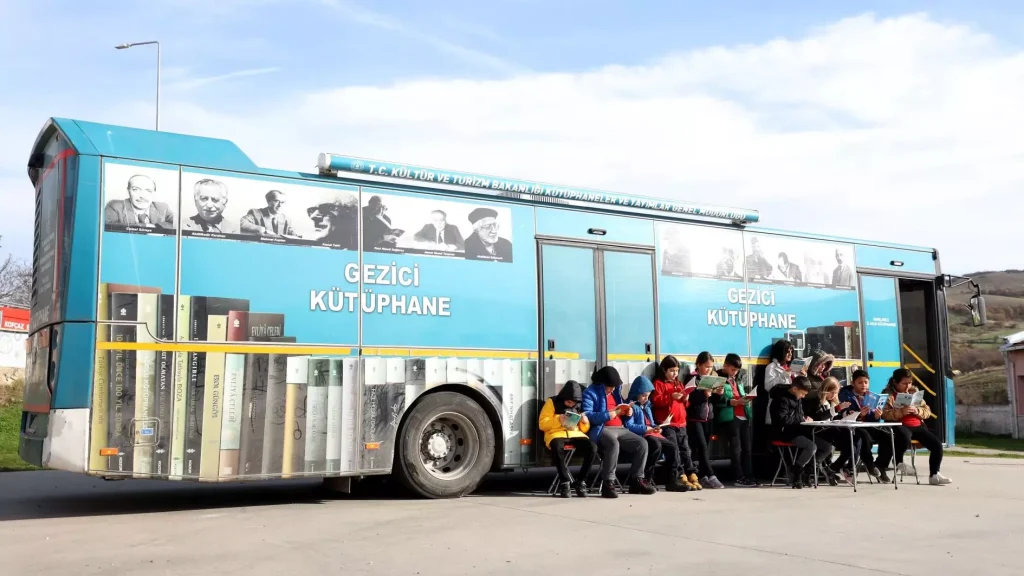 Mobile Library Covers 15,000 Kilometers to Reach Rural Readers in Kırklareli