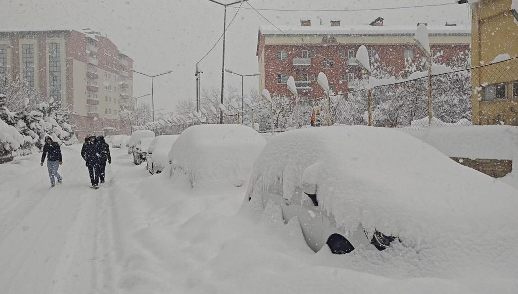 Heavy Snow and Freezing Temperatures Grip Turkey as 2026 Begins