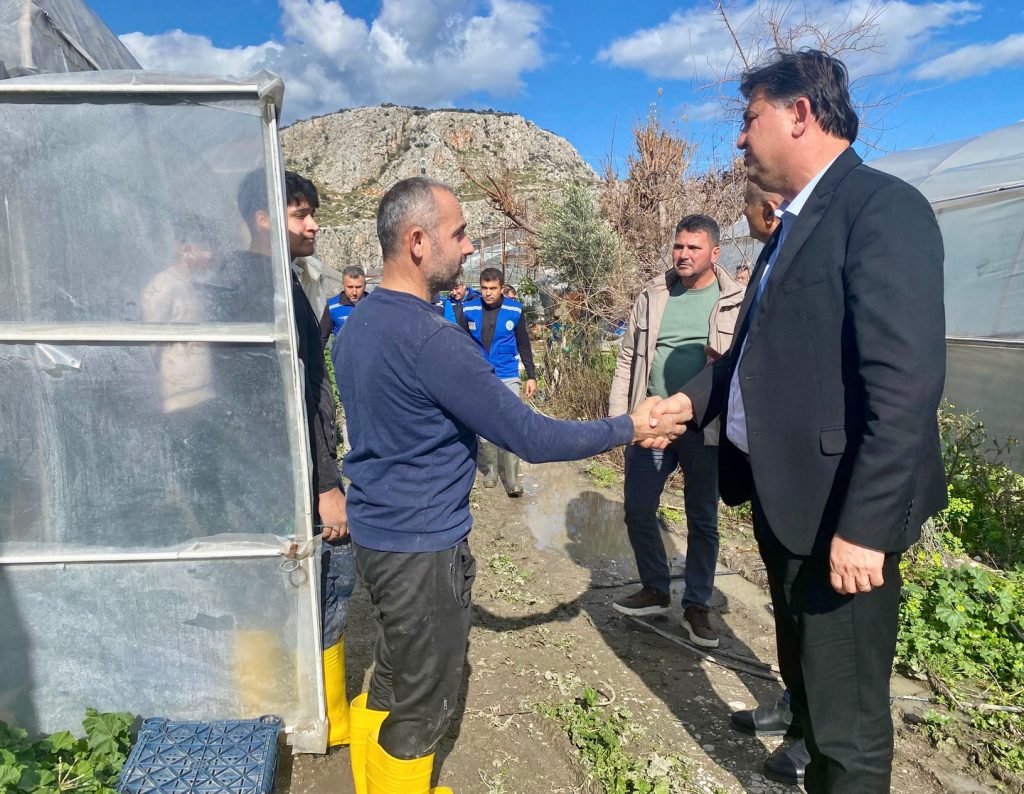 Fethiye Mayor Pledges Support for Farmers After Kumluova Tornado