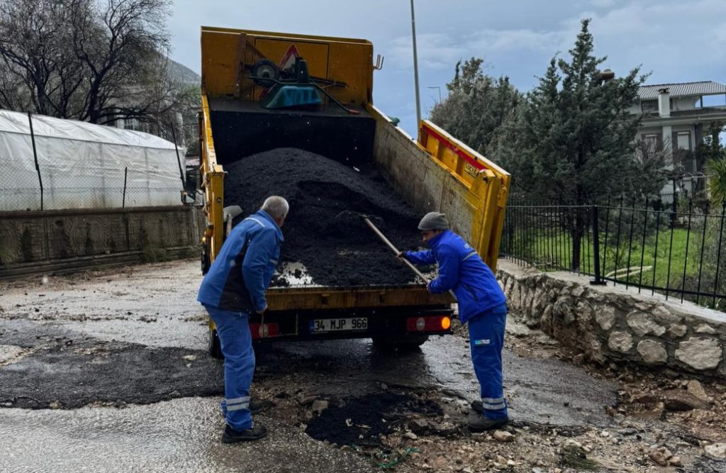 Fethiye Municipality Teams Mobilised After Severe Storm