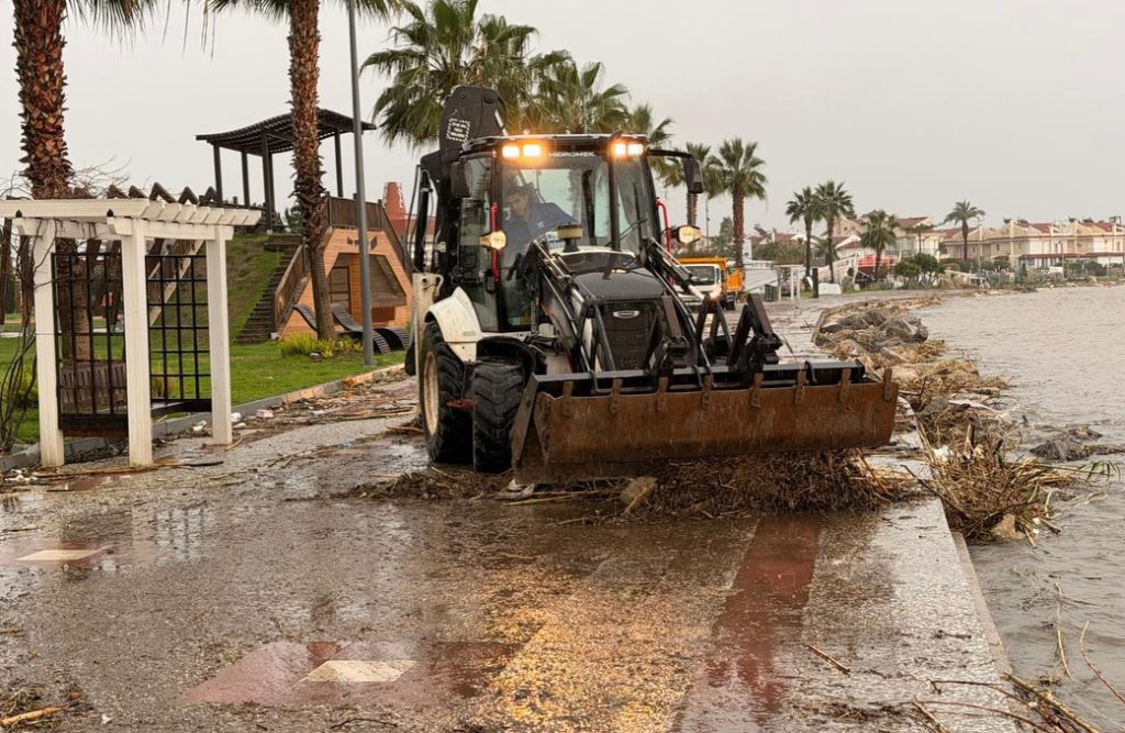 Fethiye Municipality Teams Mobilised After Severe Storm