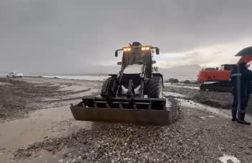 Fethiye Municipality Teams Mobilised After Severe Storm