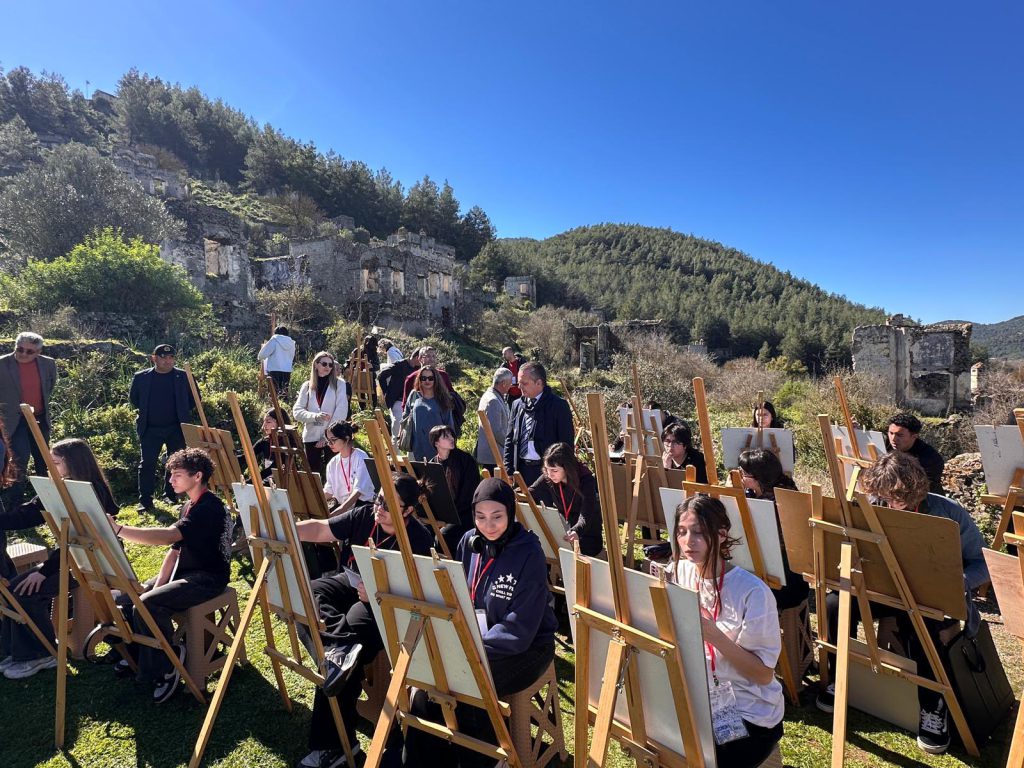 Students Gather in Kayaköy for “Sketches of the Past” Project