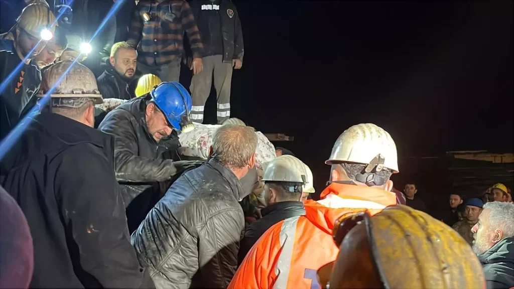 Two Miners Killed in Coal Mine Collapse in Zonguldak