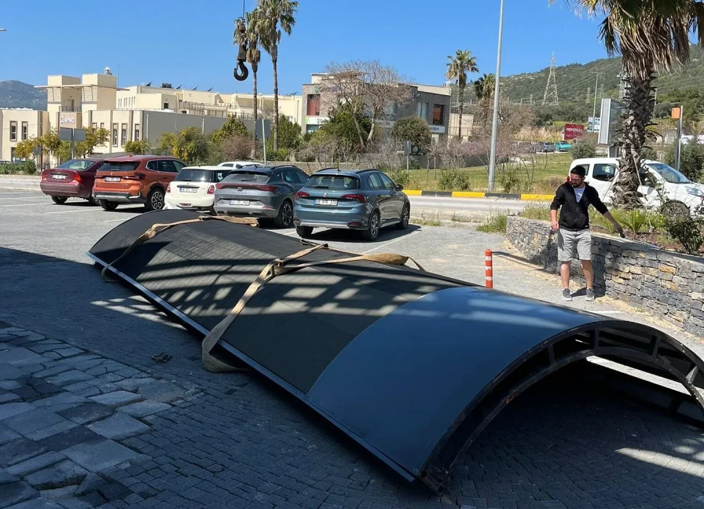 Strict Control of Outdoor Advertising Across Muğla