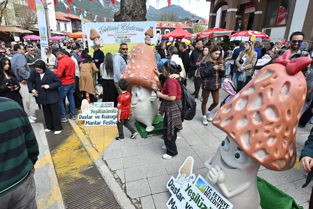 The 15th Yeşilüzümlü Dastar and Morel Mushroom Festival Welcomes Visitors with Colourful Displays and Rich Traditions