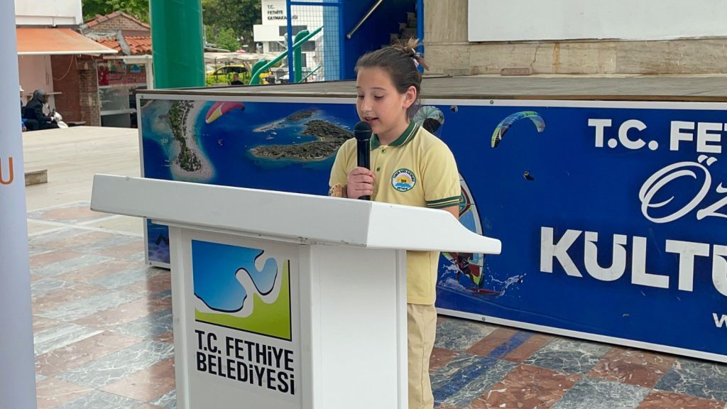 Young Authors Shine at Fethiye’s “Little Pens Signing Day”