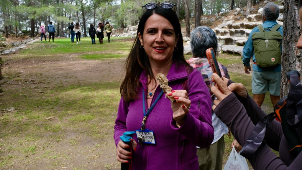 Mushroom Hunt and Kadyanda Hike Draw Strong Interest at Yeşilüzümlü Festival