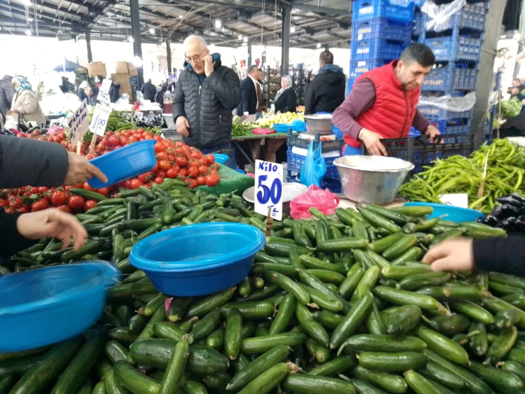 Fethiye and Istanbul Market Prices Nearly Equal Despite Local Production