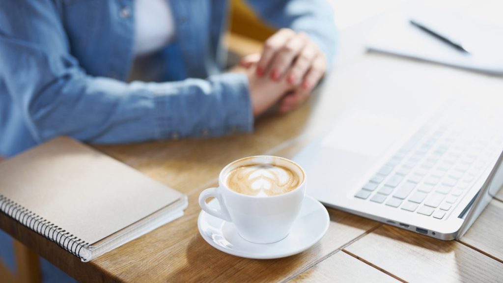 Cafés in Istanbul and Ankara Introduce Laptop and Wi-Fi Restrictions Sparking Remote Work Debate