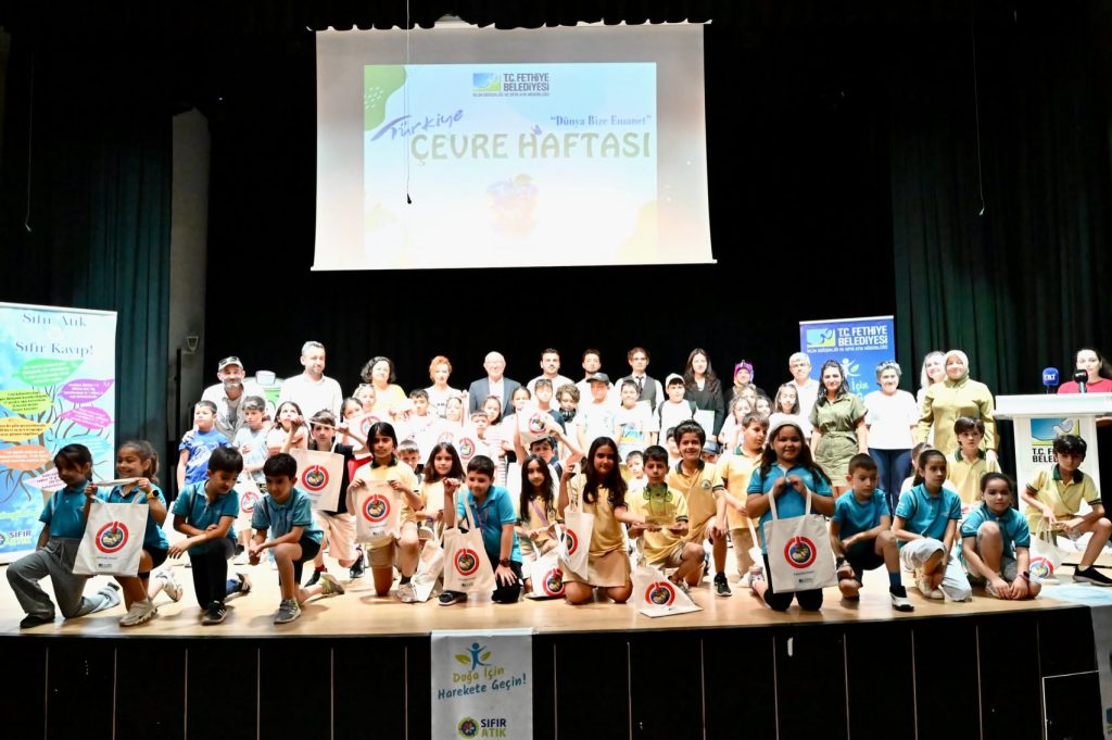 Wreath-Laying Ceremony and Environmental Awards