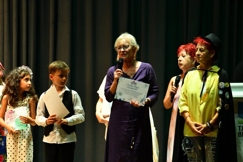 Environmental-Themed Play Draws Audience