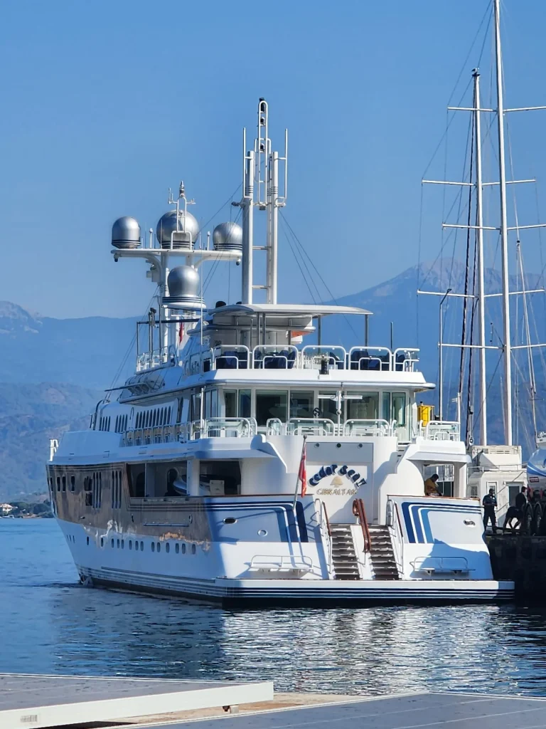 ‘Floating Fortune’ Megayacht Refuels in Fethiye with 60 Tons of Fuel