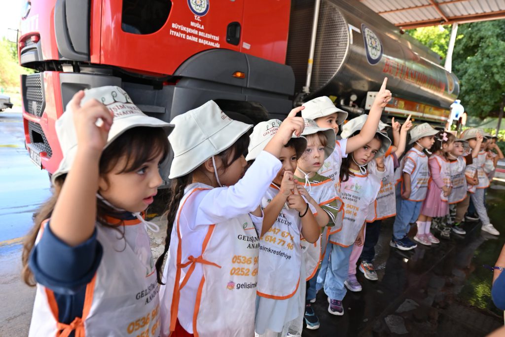 Fethiye Deputy Mayors Visit Fire Station During Firefighters’ Week